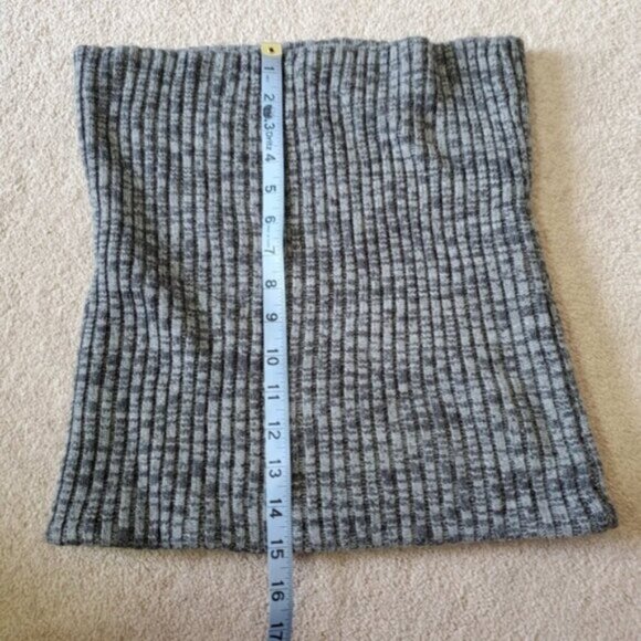 Aritzia Wilfred Free Merino Wool Soft Grey Chunky Infinity Snood Circle Scarf - Picture 3 of 5